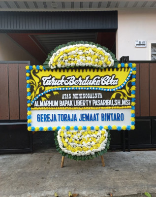 Papan Bunga Duka di Kosambi Dalam